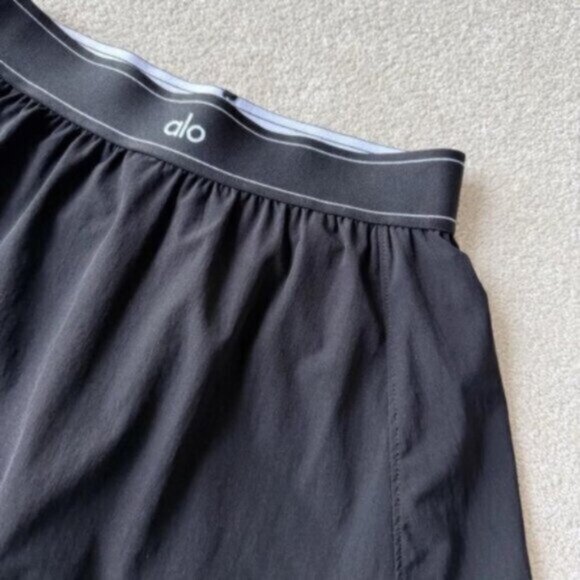 🎀Alo Yoga Match Point Tennis Skirt Black - L 🎀 - Picture 6 of 7